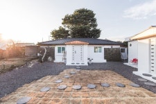 아늑한 제주 돌집, 북스테이 독채민박 초(old&cozy house) - 서동 - Seongsan-eup, Seogwipo-si의 주택 - 2020 | 마라케시, 여행, 섬