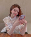 데니스커피목련점 | SECRET NUMBER (시크릿넘버) on Instagram: “커피를 기다리면서 우리 막내 데니스가 예쁘게 찍어준 사진이에요💓 너무 잘나왔죠??ㅎㅎ...