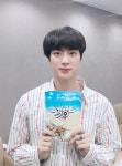 BigHit Twitter: [#오늘의방탄] 괜히 우체국을 서성이게 만든... 변함없이 응원해주신 우리 아미여러분들 쏘쑈미~💜 #상탄소년단🥇... 