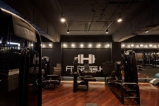 100평 헬스장인테리어 피티샵공사 휘트니스클럽 시공전문 업체 비용견적문의 | 헬스장 인테리어, 인테리어, 인테리어 디자인