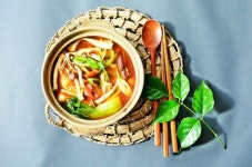 버섯매운탕 추울땐 얼큰하게~ 들깨버섯탕을 만들고 남은 버섯으로 뭘할까 하다가 버섯매운탕을 만들어봤답... | 요리