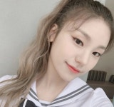 Pin by 혜원 박 on 예지 | Itzy, Selebritas, Gadis cantik