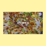 [애술가] 바삭 쫀득 감자 애호박전 /potato with zucchini pancakes recipe, cook & mukbang eating - YouTube | 감자