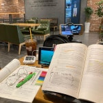 221029 on Instagram: 0923 #카공 어쩌다보니 카공 갈 때만 피드 올리는... 오늘 오전에 병원 대기하면서 카공했다! 오후에는 잠 깰 겸 독서실... 