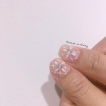 바꿔도 넘나 예뻐요💕 4번은 기습이벤트에서만 만나볼수있는 가격이라 개이득🙈 . ⚠️5월연휴 예약… | 네일살롱, 네일, 감