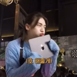 HYUNJIN IS MY MAMA 현진이는 우리 엄마야! HYUNJIN IS MY MAMA 현진이는 우리 엄마야! | Losing a dog, Kids, Shoulder bag