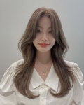 가로수길미용실 준오헤어 신사역세로수길점 혜성 on Instagram: “긴머리레이어드펌 스타일🤍 얼굴형을 감싸주는 #페이스라인컷 으로... 