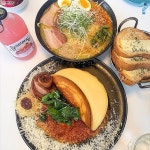 부산님: “분위기 개쩌는🍳부산 브런치집🍳 오믈렛위에 머랭이라니,, 몽실몽실 넘 부드러울듯ㅠㅠ #해운대 #키치니토키친... 