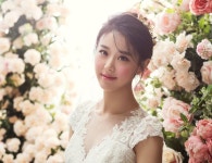 (주) 위드박기태뷰티살롱 | 아이웨딩 > 브랜드 > 웨딩헤어메이크업 > 위드뷰티살롱 - 2021 | 여성용 꽃무늬 원피스, 헤어 메이크업, 신부