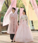베틀한복 한복에 있는 Chanelyskim님의 핀 | 한국 웨딩 드레스, 한복 결혼식, 전통 드레스