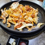 Pin page 어버이 용만 #우성닭갈비 #춘천원조막국 손두부랑 막국수 2년만에 홍천집 사랑말 마을회관/ 내돈도 들어갔음 맨날... 