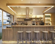 *방콕의 심플한 미가 빛나는 카페-[ party space ] simple common room cafe in bangkok | 커피숍 디자인, 인테리어, 작은 집