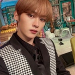 Pin de jini >_< en 리노♡( ˘ ³˘) | Lgbtq, Chicas, Marca de lujo