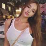 운동 끝나고 가로수길... 역시..밤에도 너무 덥군..