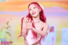 선 이달의 소녀! 뜨거운 여름을 녹일 청량비주얼이 돋보일 무대 이달의 소녀 글로벌 서머퀸으로 우뚝 선 이달의 소녀! 뜨거운... 