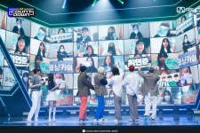 모지라 ❆ on Twitter in 2021 | Txt, Boy groups, Tomorrow