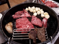 맨날 고기 굽는 우리집이지만 오늘은 유래회관에서 ~ 저 다이어트 결심한거 맞나요? 오늘은 오늘이라 또 먹어요 ^^ #유래회관 … | 고기, 다이어트