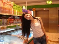 Wave to earth에 있는 Nazlı님의 핀 - 2024 | 여자 사진 포즈, 패션, 포즈