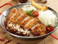 그럴땐 부엉이돈가스의 매콤한 스파이시 돈가스!  #부엉이돈가스 #스파이시돈가스 #홍대맛집 #맛집  #상수역맛집 | 음식, 돈가스, 카페