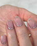 라라살롱•마곡네일•발산네일 on Instagram: “⠀⠀⠀⠀⠀⠀⠀⠀⠀⠀⠀⠀⠀⠀ @lala_salon_nail #반반네일 시럽반... 