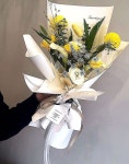 서울시청으로 가는 #퇴임식꽃다발  #서울시청 : : :  #saintjane#saintjaneflower#interior#flower#ootd#wedding#bouquet#propose... 