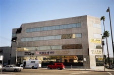 뉴스타 부동산 LA본사 | Building, Structures, Multi story building