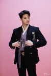 한복의 아름다움과 봄을 한번에 느끼는 방법! on naver 한복의 아름다움과 봄을 한번에 느끼는 방법! on naver | Debut, Sons