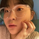 Glasses에 있는 Claire님의 핀 - 2021