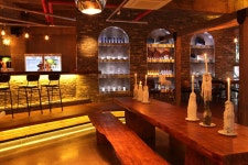 (NO.9 휴블랑 대명 본점) 대구 대명동에 위치한 휴블랑 본점으로 케주얼 다이닝을 조명과 인터스트리얼 스타일로 연출하였다.   리모델링... 