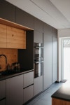 라움비(RAUM B) | PROJEKT B. | Raum8 PROJEKT B. | Raum8 - 2024 | 주방 가구, 인테리어, 주방