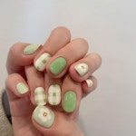 창원네일, 언니네일ღ on Instagram: “#언니네일 졸귀탱 체크스마일😃💚 베리굿네일 컬러로 베리굿네일 디자인... 