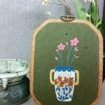 한 번이라도 더 내가 찾은 작은 꽃을 바라보고 그 모습을 기억해두는 것이 천 번의 의심, 만번의 후회보다 훨씬 행복한 삶일 듯하다. #페브릭채색... 