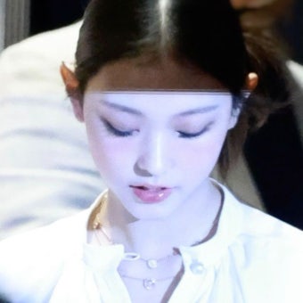 NewJeans 뉴진스에 있는 님의 핀 - 2024 | 여자들, 돌, 사랑