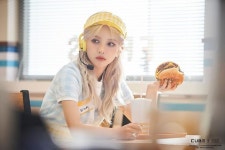 #소연 [전소연] 삠삠 (BEAM BEAM) M/V 촬영 현장 비하인드 | G-idle soyeon, Cute korean girl, G i dle