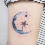 1,054 Likes, 15 Comments - 타투이스트나무 (@tattooist_namoo) on Instagram: “푸른 달과 야자수를 데려가주셨어요 😄 귀요미... 