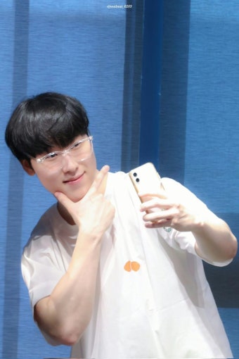 ZEKA 240720 Pin van 𝕣𝕚𝕠𝕥𝕖𝕒𝕞𝕠ᡣ𐭩 op ᴢᴇᴋᴀ•김건우 in 2024