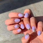 easynail on Instagram: “우디 이쁜 예희씨 손에 우디 챰 좋은 @yomyblair 원장님 디자인을 💜 🙂  #nail #네일#네일아트#nailart#젤#gel... 