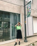 요즘 가로수 많이오네요히히 날씨가 좋아서 그릉가~~~❤️ 🎶🎶어제 공원코디 뒤에포인트 되어있는티!! 업뎃되었으니 구경가보세요❤️