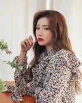 스타일난다 STYLENANDA on Instagram: “레드가 가미 된 톡톡... CREAM LIPPENCIL #KISSES #stylenanda #3ce #3cestudio #3ce스튜디오… i 2020