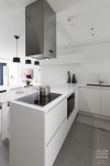 화이트와 그레이가 주는 깔끔한 인상 - 위치: 서울 송파구 신천동 - 주거형태: 아파트 - 면적: 104㎡ - 가... | 부엌 꾸미기, 인테리어, 싱크대 디자인