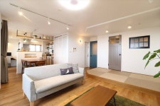 곳곳에 따스한 햇살이 묻어있는 가정집 인테리어 | 호미파이 & homify