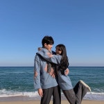 한우커플 on Instagram: “우리가 좋아하는 사근진해변🧵 #한우커플”