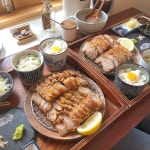뙈지ಣ🐽ഒ on Instagram: “#뙈지_연남동 #경양카츠 📍서울_연남동 #뙈보기 __ 연남동 경양카츠의 #수육돈까스 (25.9)와 #족발돈까스 (20.8)... 