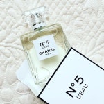 Chanel에 관한 16개의 최상의 Pinterest 이미지 | 럭셔리, 메이크업 및 미용 제품 Chanel
