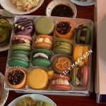 함께하는 곳에서도 인기쟁이였던 릴리마카롱 감사합니다. 이번주 릴리상점 마카롱 오픈: 목금토(pm12:… | Food, Breakfast, Menu