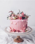 🌸🌸🌸 Creamfields Cake & Flowers on Instagram: “Pink💕pink💕pink💕 . . . . . . . #flower #flowercake #customcake... 