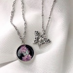 “🦋 Butterfly 🦋  🗝나비 보라 꽃 (신상 업데이트 완료💜) 🗝엔틱 나비 . . 더 많… | Necklace, Pendant necklace, Pendant
