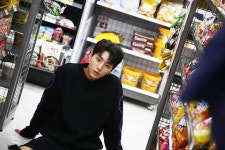 [BY JYPnation] Prologue알록달록한 이모티콘과 화려한 미디어로 마음을 표현하는 것이 일상이 된 지금,... | Jins