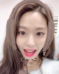 Pin by 원진 성 on 설현사진방 | Seolhyun, Kim seol hyun, Fans cafe