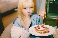YOON Pin by kpop concept photos on STAYC || 스테이씨 in 2024 | London stay, Photo book, K pop music